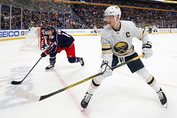 罗马诺：阿隆索将会很快返回教练席，各俱乐部都在关注他的动向